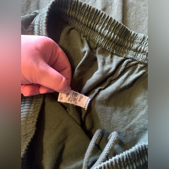 Los Angeles apparel short and shirt set - Picture 3 of 4